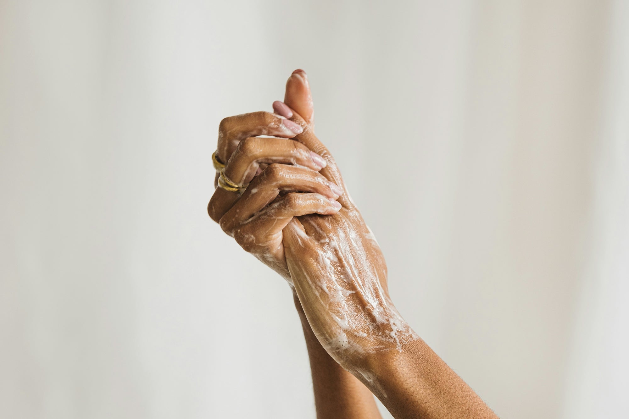 hands rubbing together hand wash
